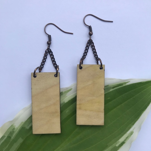 Handmade Lasercut Wood Earrings - Domino - Picture 3 of 3